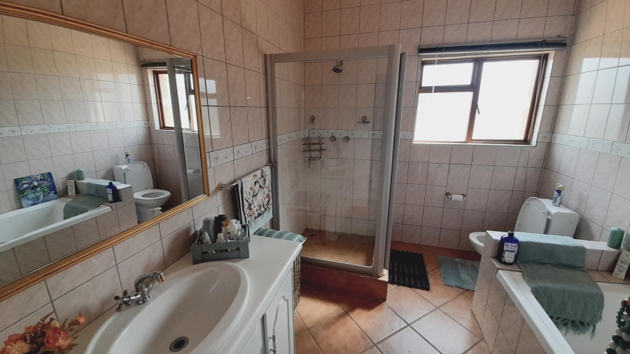 3 Bedroom Property for Sale in Kosmos Ridge North West